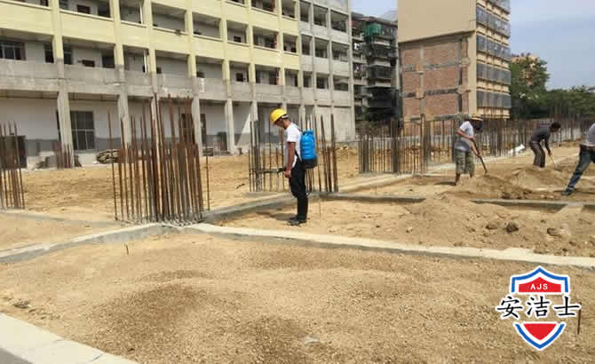 象山学校机关防治白蚁